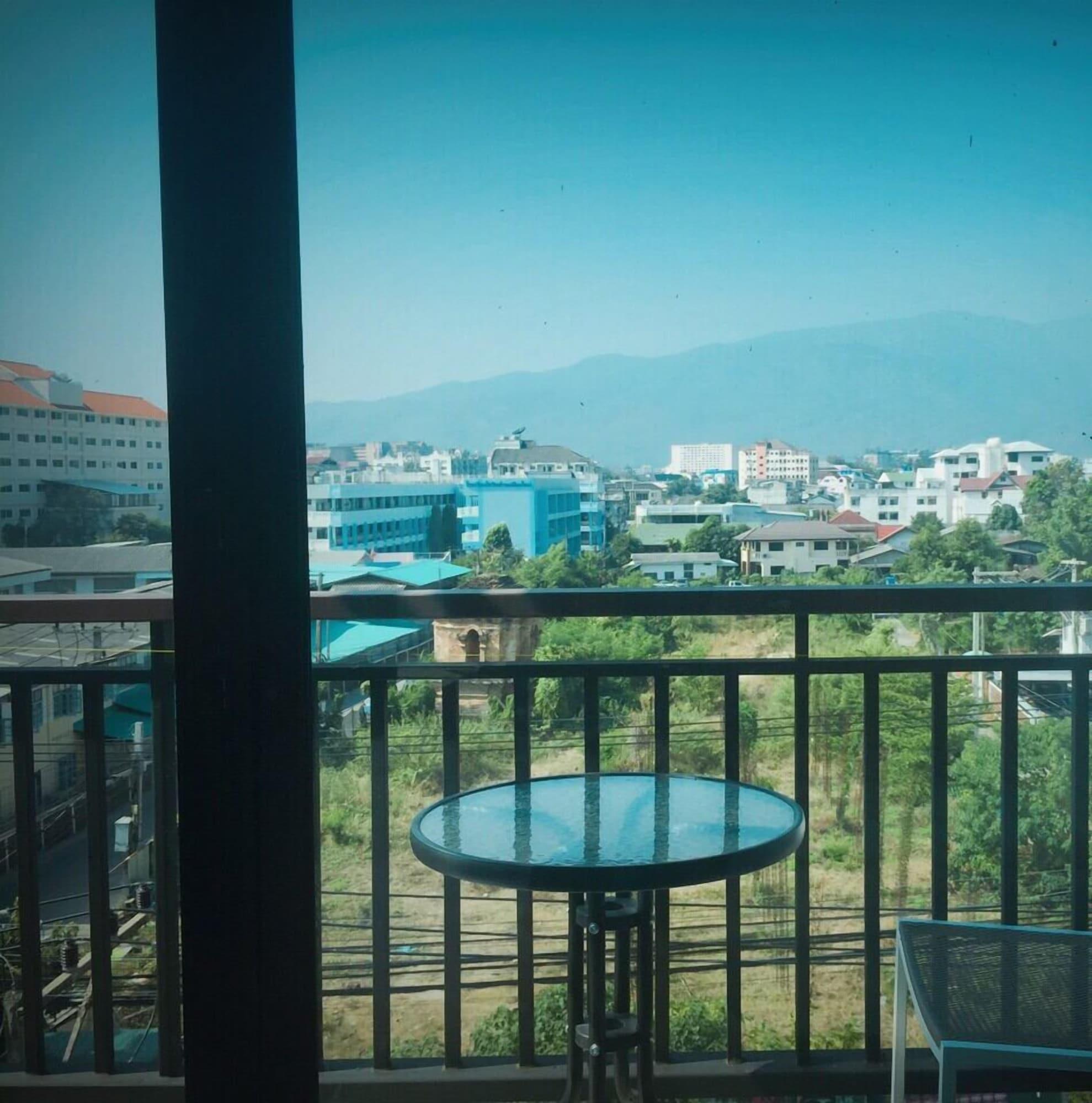 Hotel Rinrada Loft Resident Chiang Mai Esterno foto