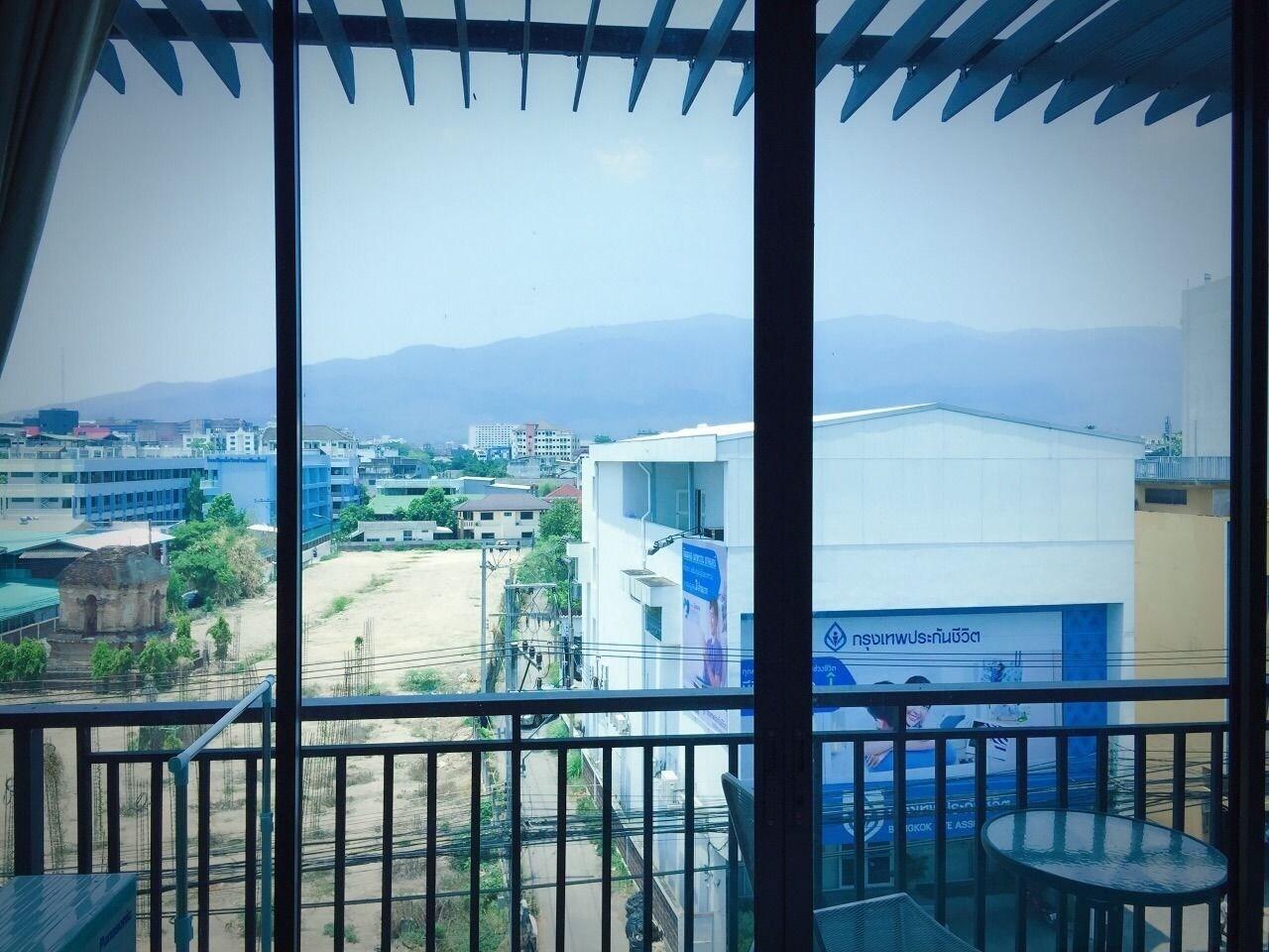 Hotel Rinrada Loft Resident Chiang Mai Esterno foto
