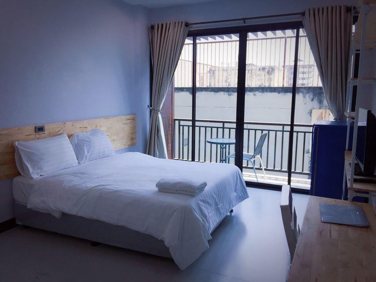 Hotel Rinrada Loft Resident Chiang Mai Esterno foto