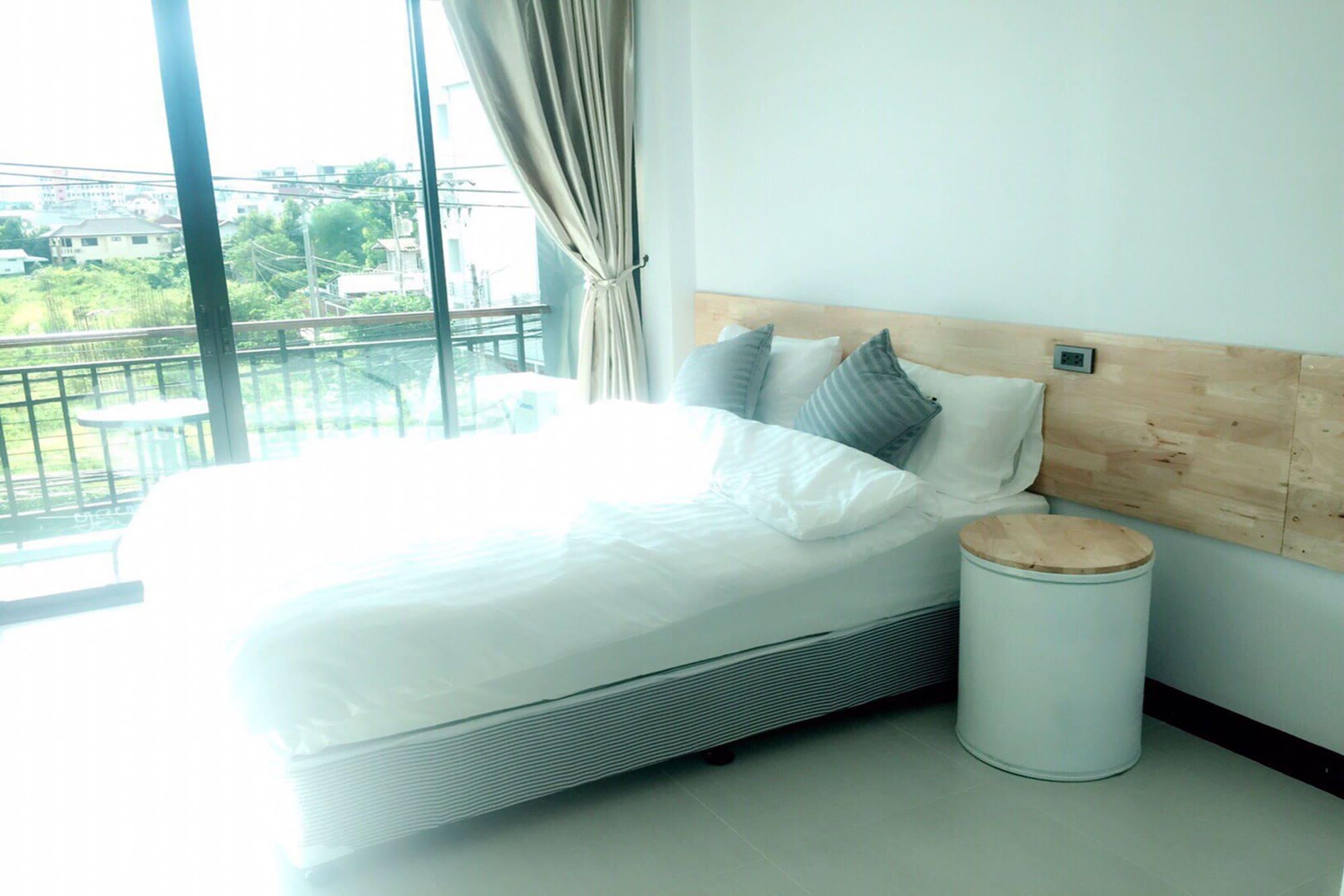 Hotel Rinrada Loft Resident Chiang Mai Esterno foto