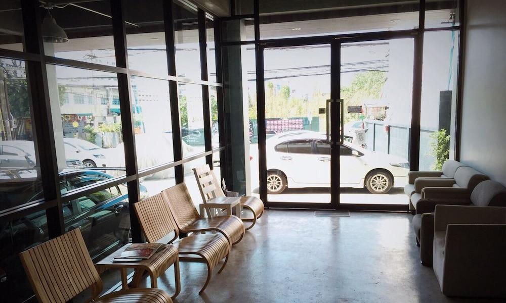 Hotel Rinrada Loft Resident Chiang Mai Esterno foto
